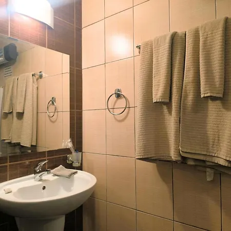 Urban Atelier 300m From Gondola, Free Bottle Of Wine, Free Parking Apartment