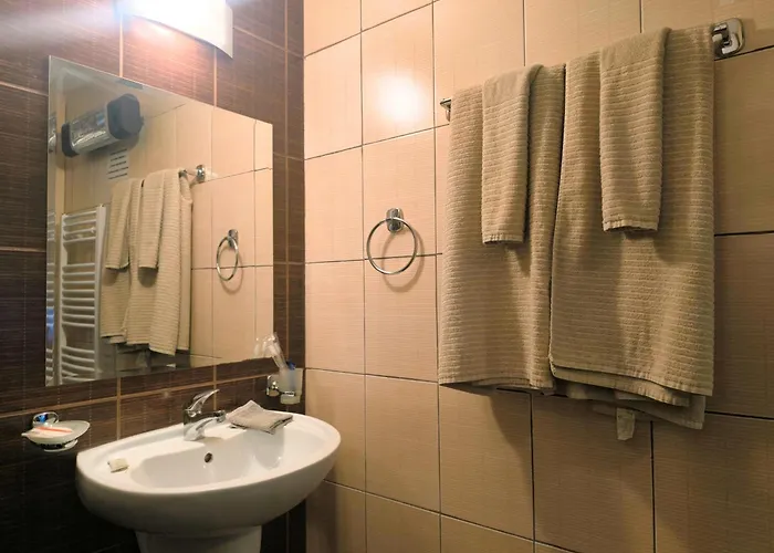 Urban Atelier 300m From Gondola, Free Bottle Of Wine, Free Parking Apartment